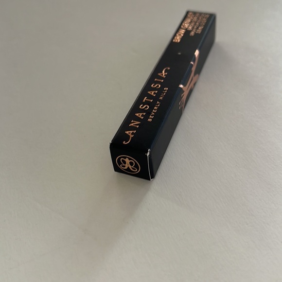 NIB Anastasia Brow Genius - Picture 8 of 8